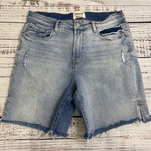 Kensie Vintage Luxe Distressed Mid Rise Light Cut Off Shorts Women's Size 8/29